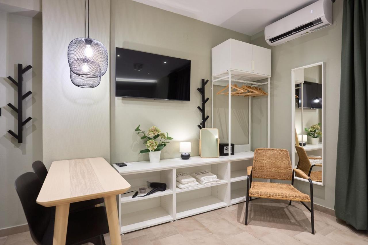 Oisymi Luxury Studios Néa Péramos Екстериор снимка